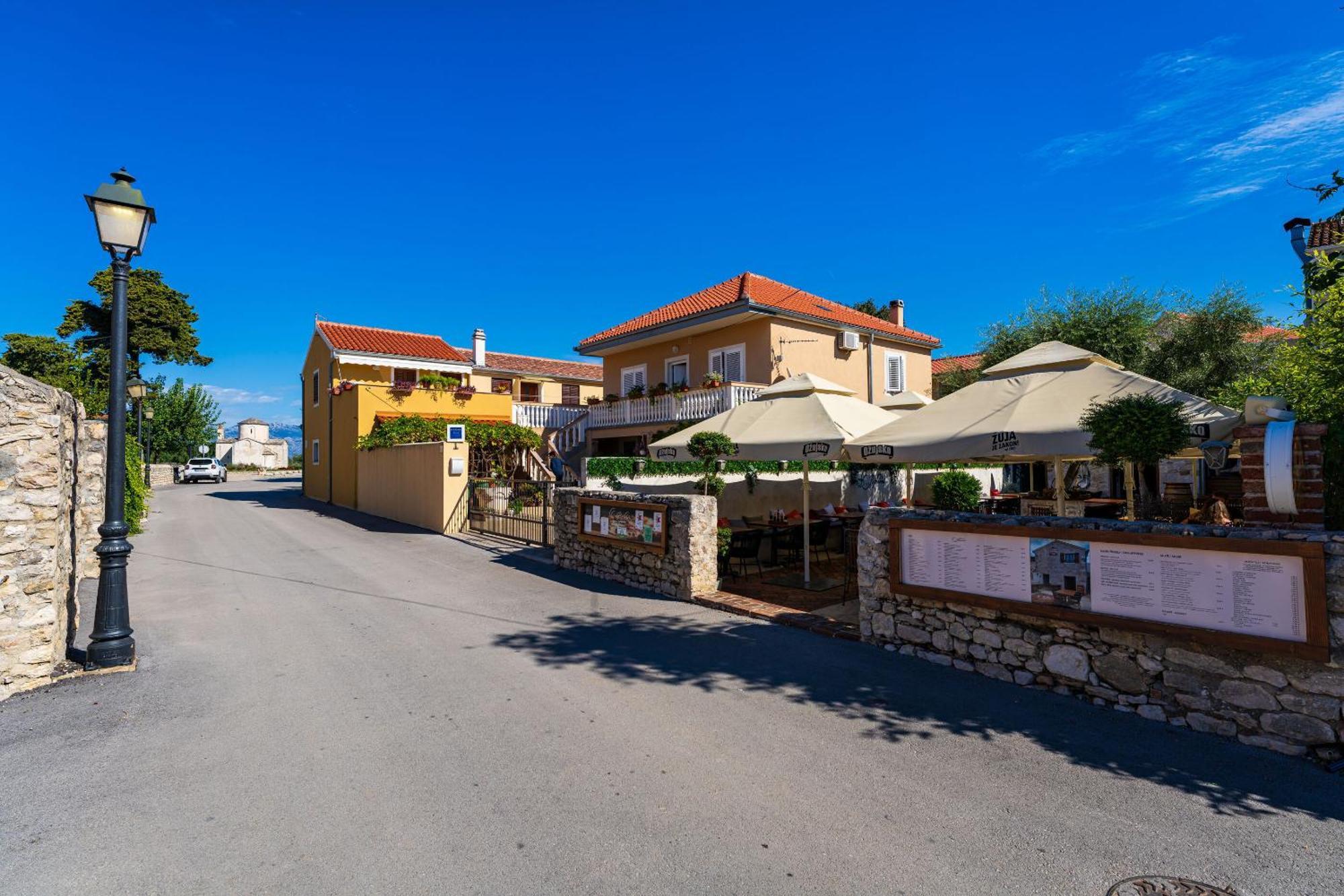 Apartments Nadica - Free Parking Nin Exterior photo