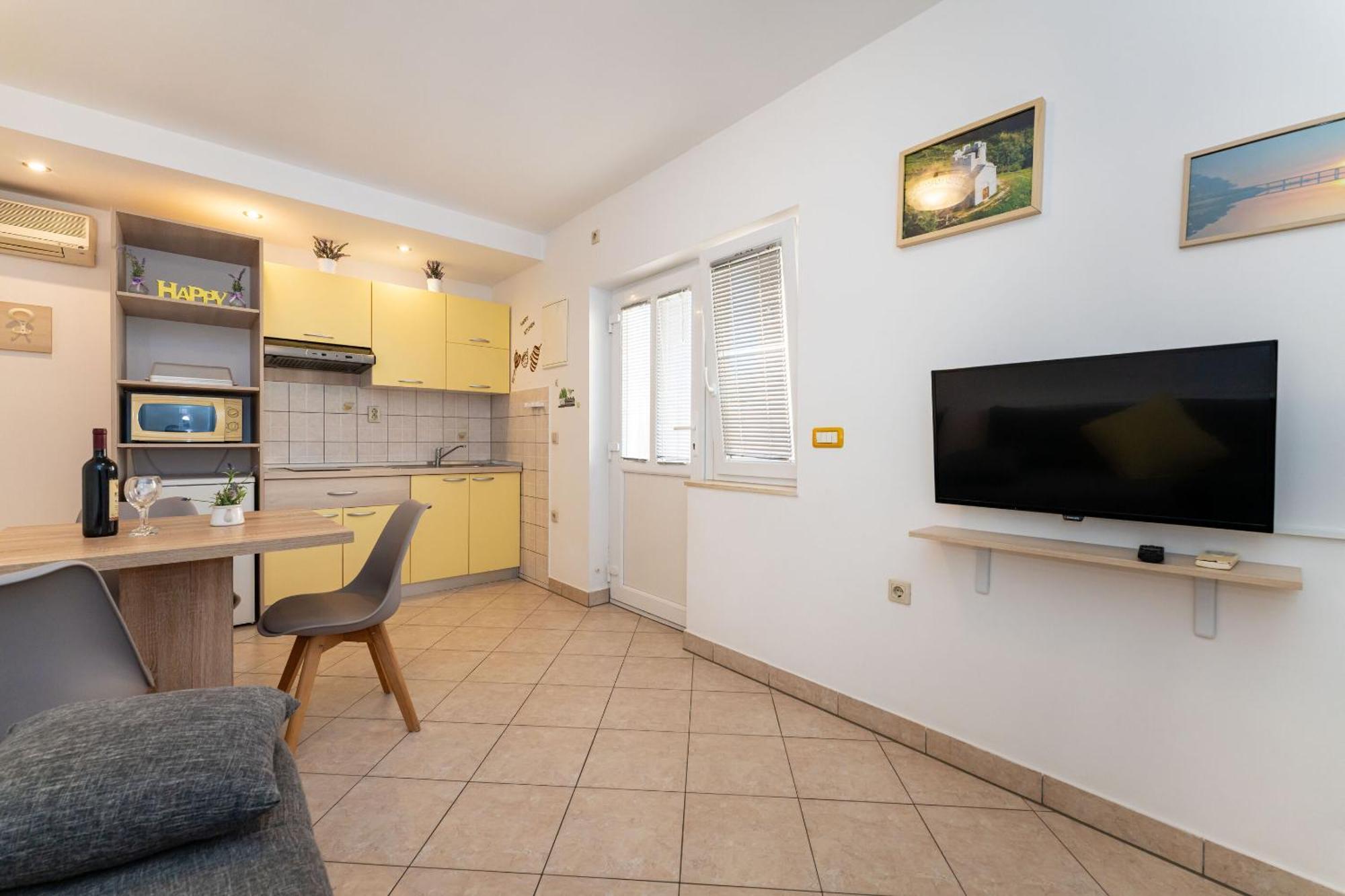 Apartments Nadica - Free Parking Nin Exterior photo