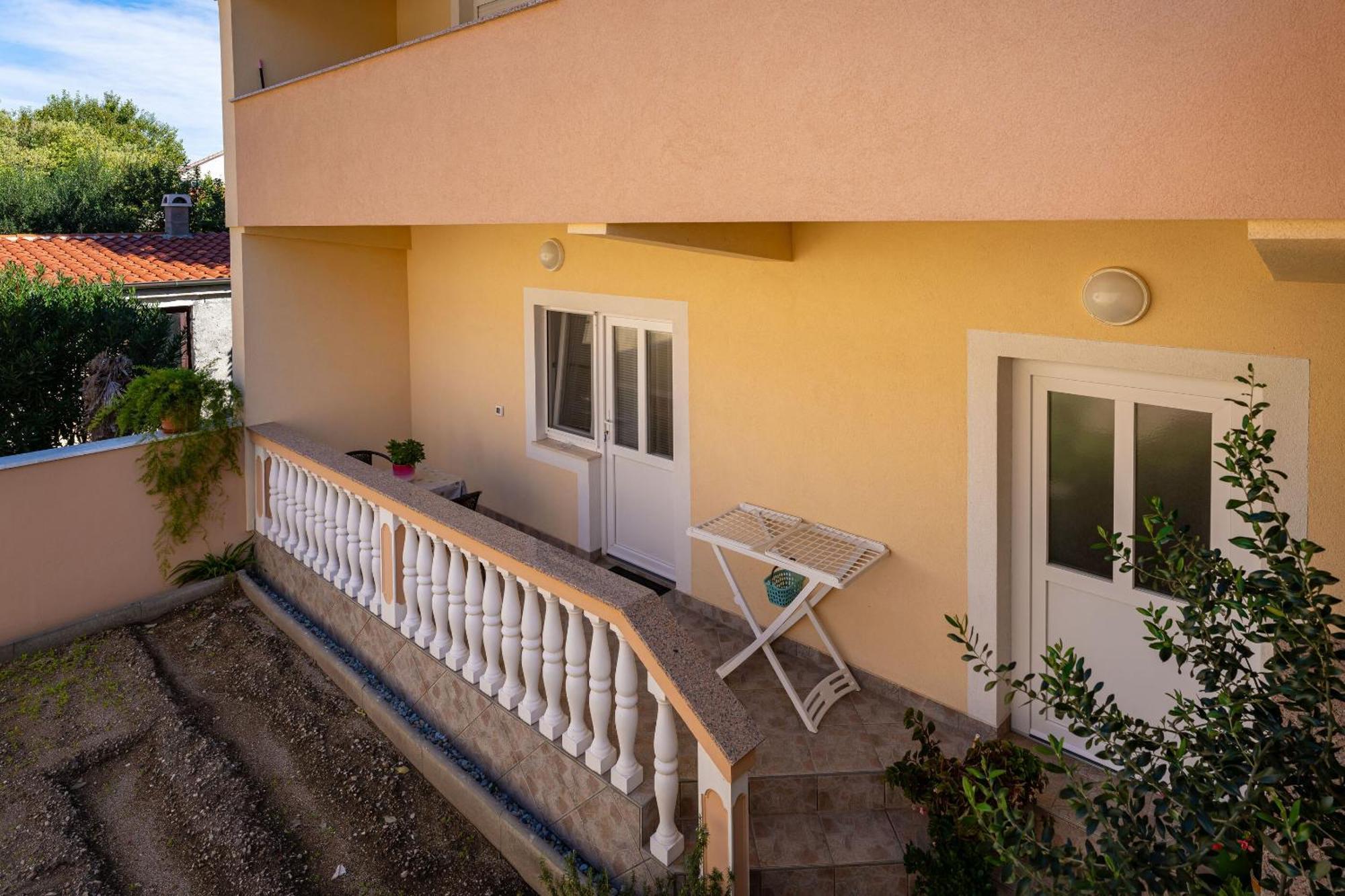 Apartments Nadica - Free Parking Nin Exterior photo